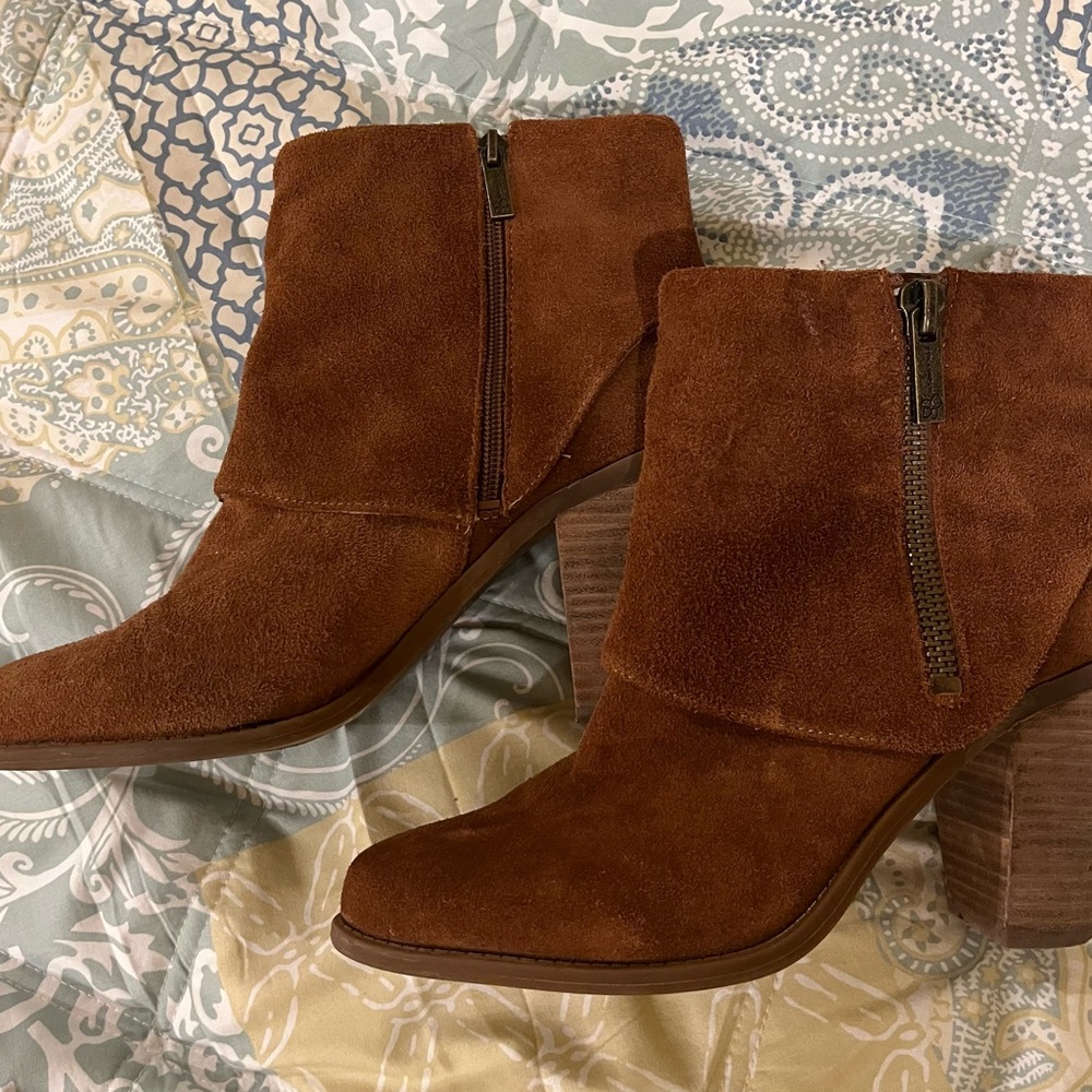 Jessica Simpson suede ankle boots with heel